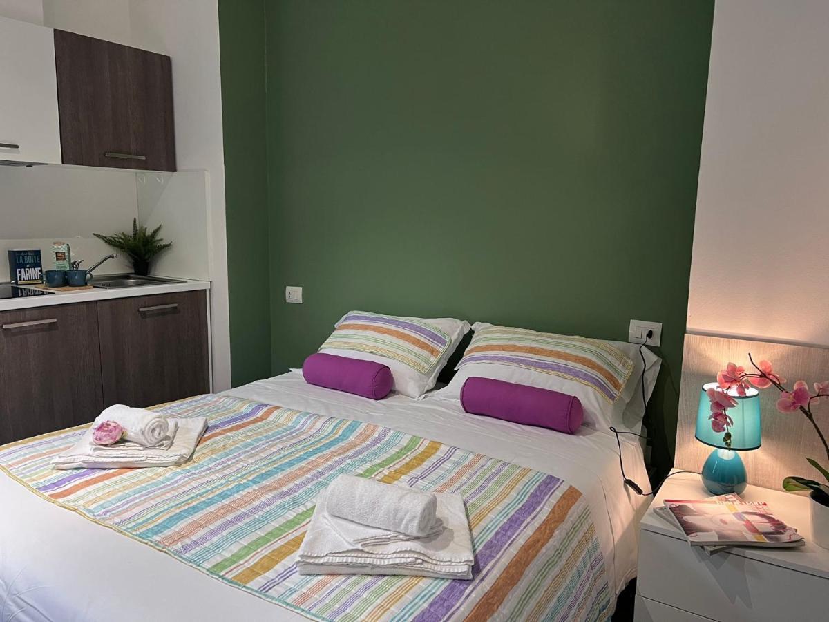 Bnbook Residence Matteotti Novara Bagian luar foto