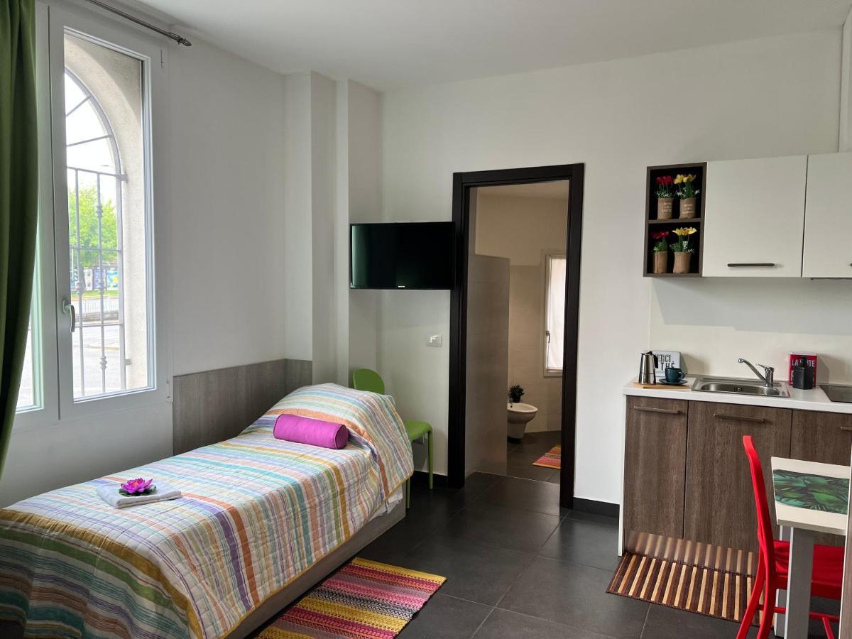 Bnbook Residence Matteotti Novara Bagian luar foto