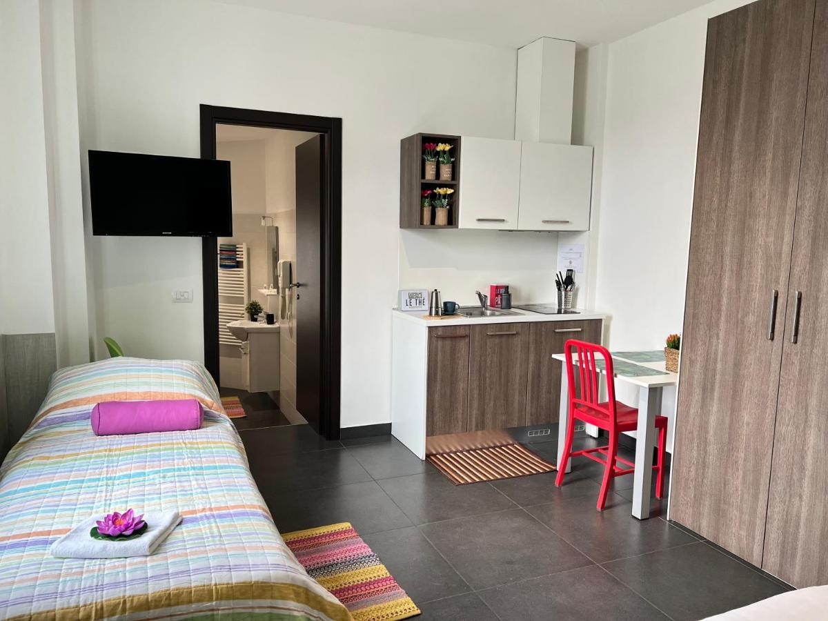 Bnbook Residence Matteotti Novara Bagian luar foto