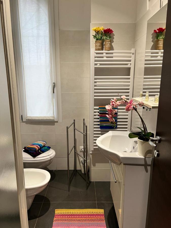 Bnbook Residence Matteotti Novara Bagian luar foto