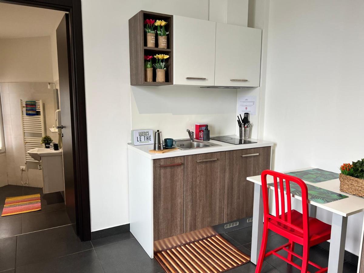 Bnbook Residence Matteotti Novara Bagian luar foto