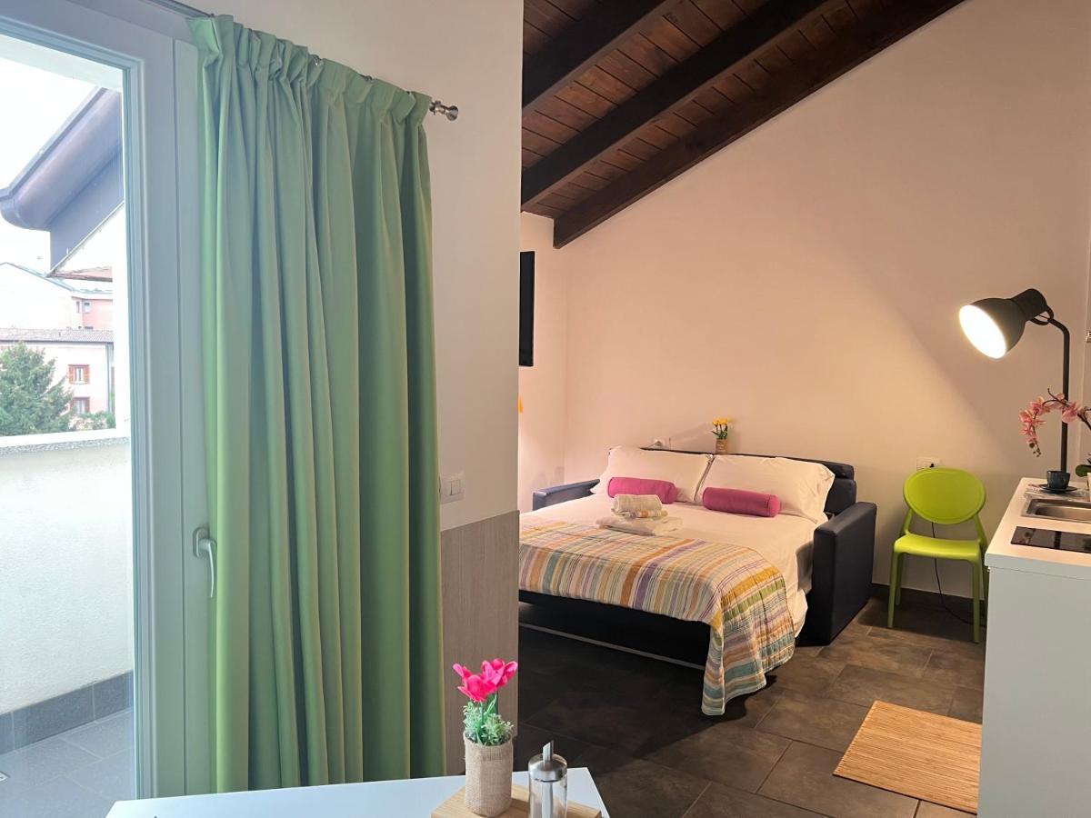 Bnbook Residence Matteotti Novara Bagian luar foto