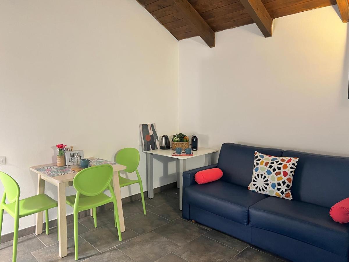 Bnbook Residence Matteotti Novara Bagian luar foto