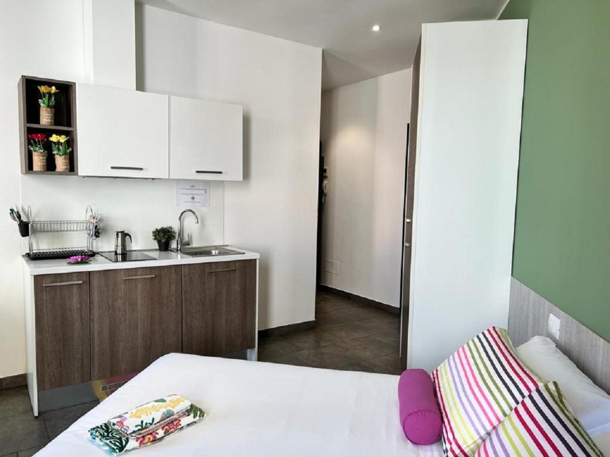 Bnbook Residence Matteotti Novara Bagian luar foto