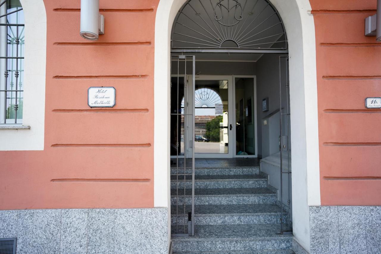 Bnbook Residence Matteotti Novara Bagian luar foto