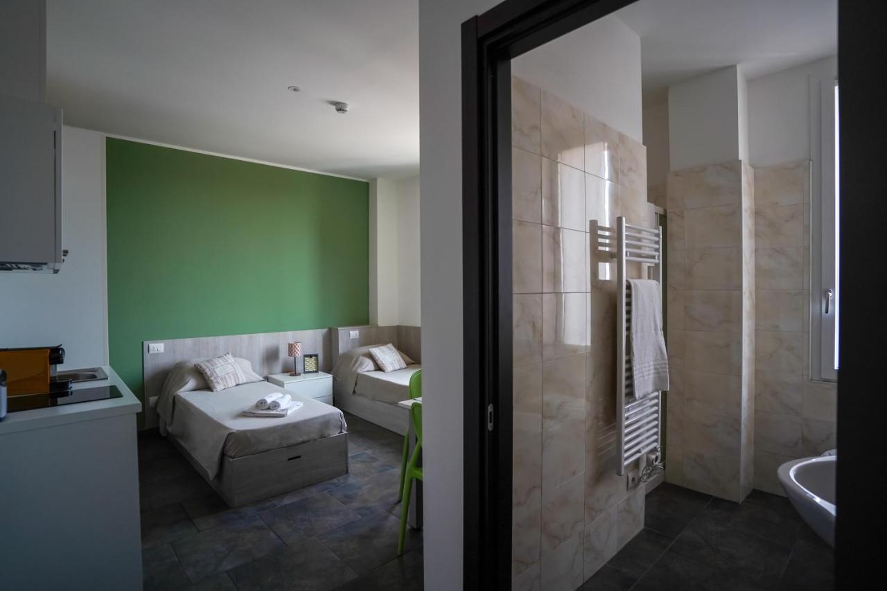 Bnbook Residence Matteotti Novara Bagian luar foto