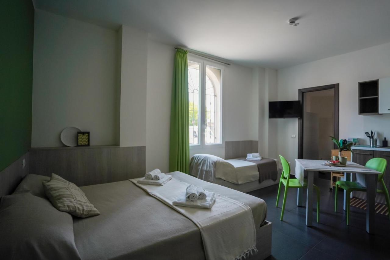 Bnbook Residence Matteotti Novara Bagian luar foto
