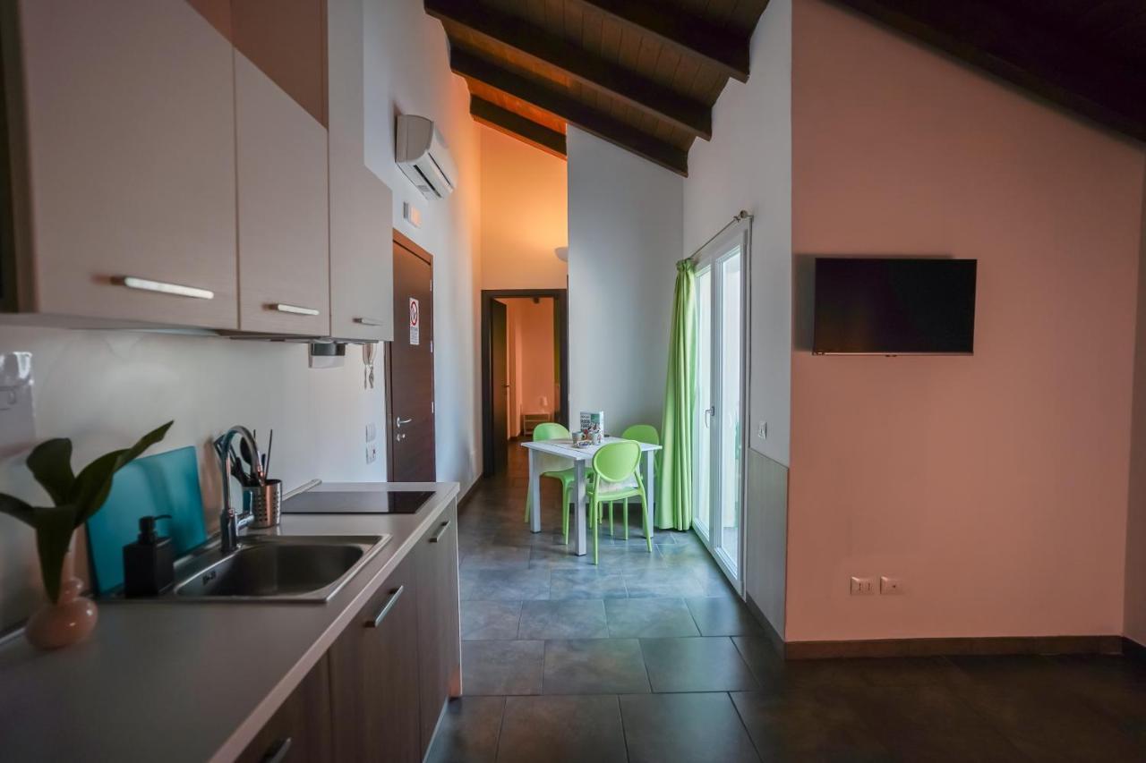 Bnbook Residence Matteotti Novara Bagian luar foto