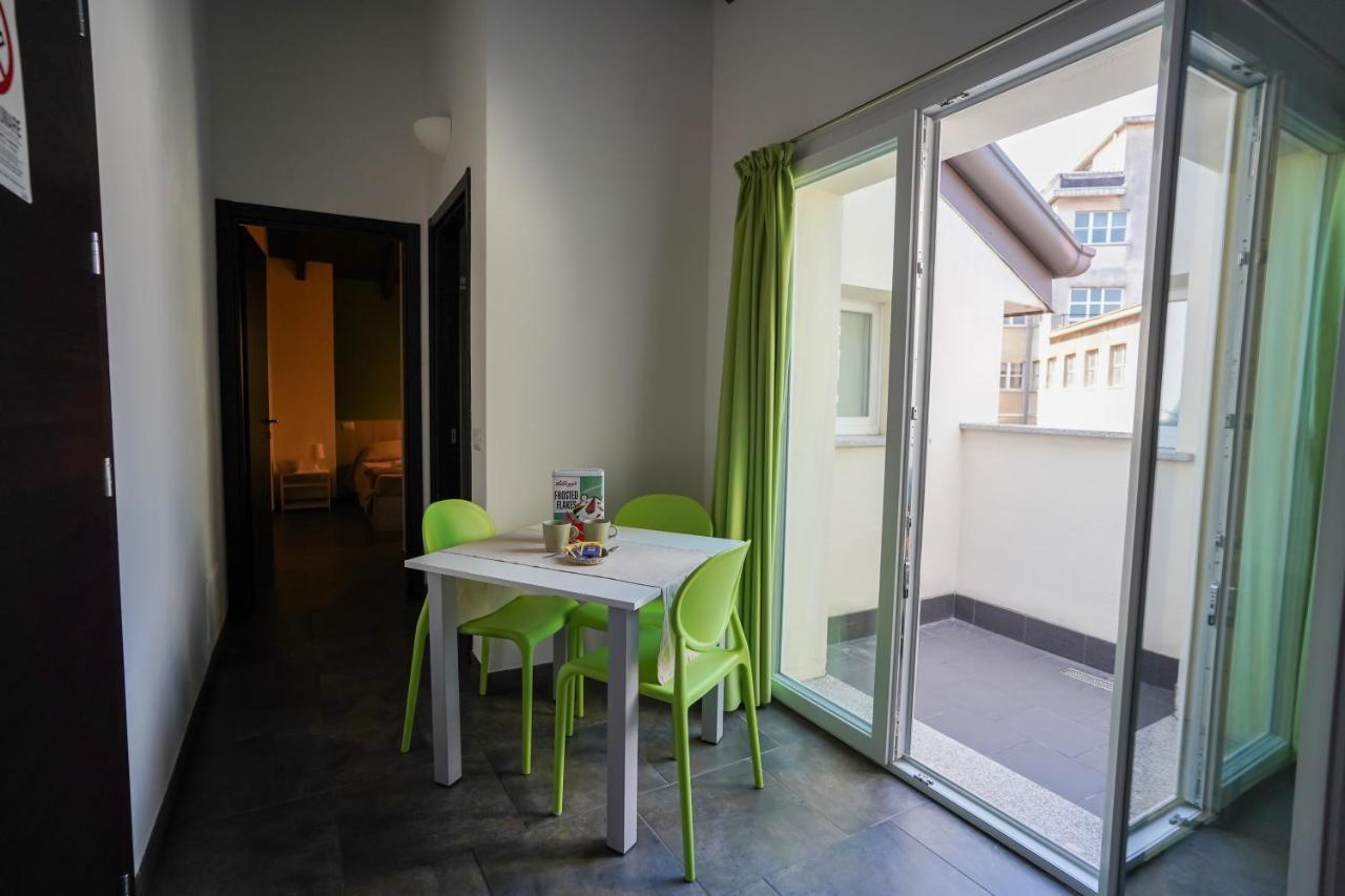 Bnbook Residence Matteotti Novara Bagian luar foto