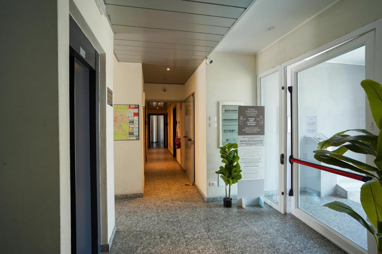 Bnbook Residence Matteotti Novara Bagian luar foto