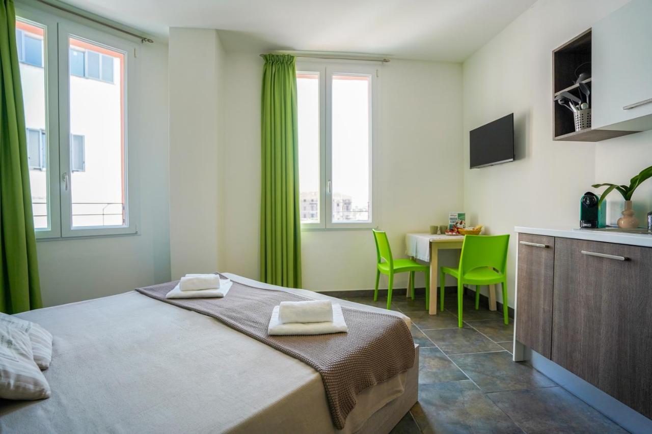 Bnbook Residence Matteotti Novara Bagian luar foto
